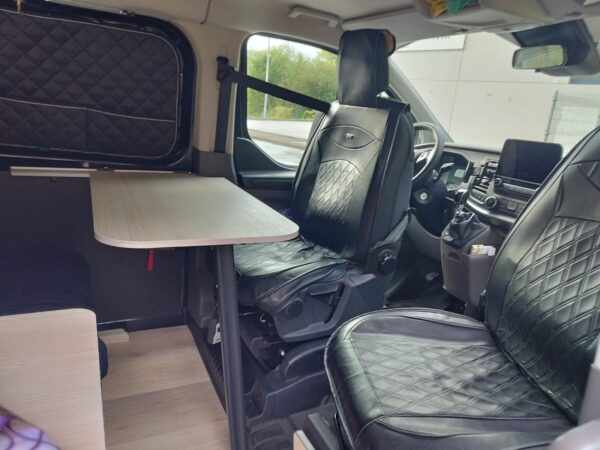Fourgonnette Ford Personnalisée – Image 5