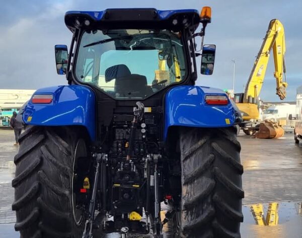 New Holland T7.270 – Image 3